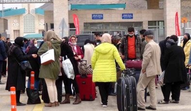 Van esnafı bayram ediyor! Günlük bine yakın İranlı turist geliyor