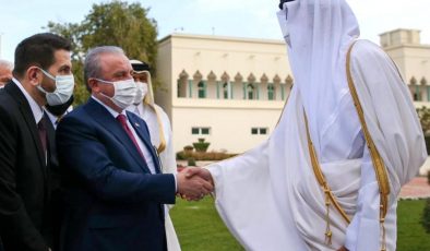 TBMM Başkanı Şentop, Doha’da Katar Emiri Al Sani ile görüştü