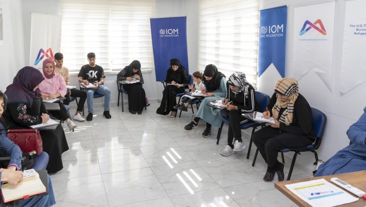Büyükşehir Göçmenlere Türkçe öğretiyor